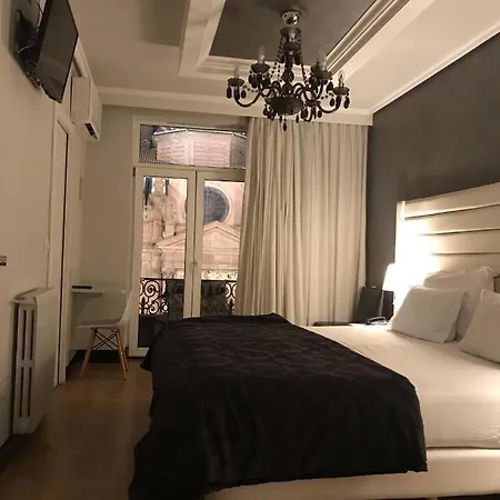 Ξενοδοχείο Pilar Plaza