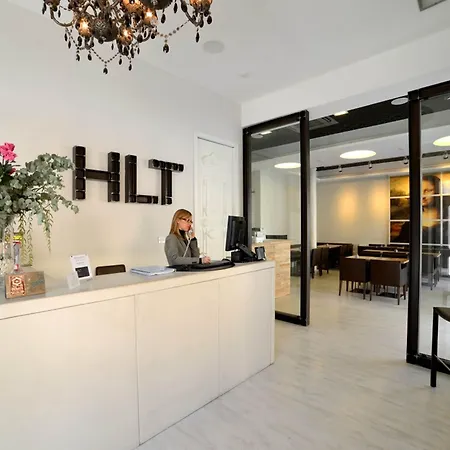 Ξενοδοχείο Pilar Plaza