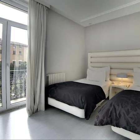 Pilar Plaza Ξενοδοχείο 3*