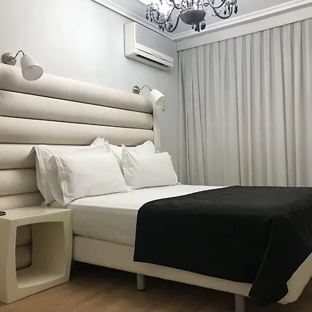 Pilar Plaza Ξενοδοχείο