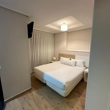 بيلار بلازا 3* سرقسطة