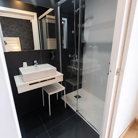 Szálloda Pilar Plaza 3*