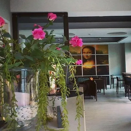 Ξενοδοχείο Pilar Plaza