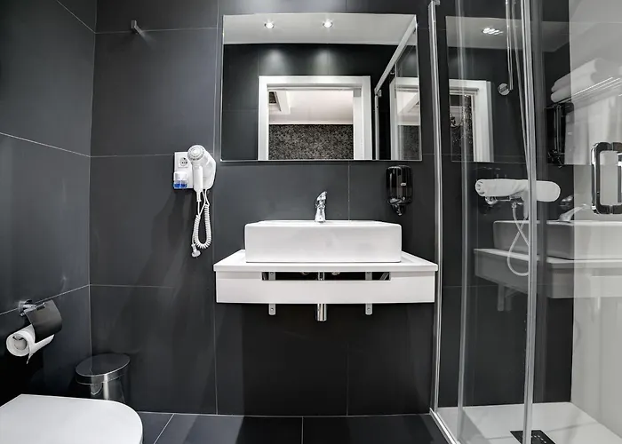 Pilar Plaza Hotel 3*