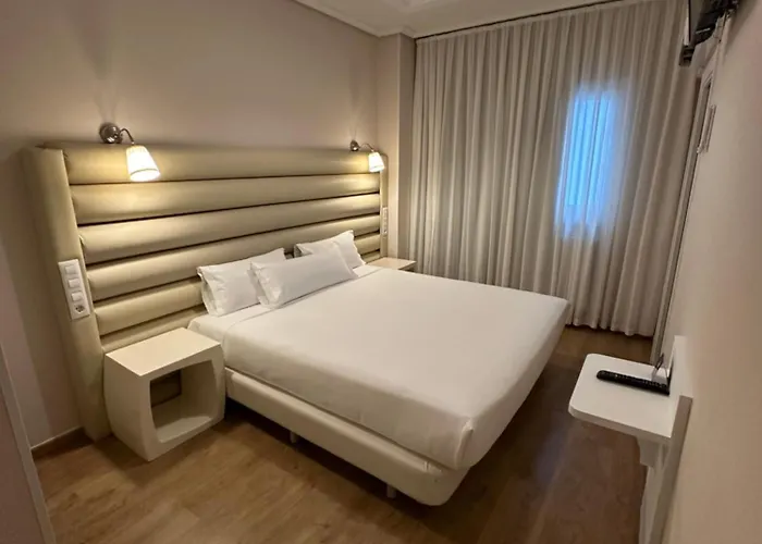 Hotel Pilar Plaza Saragozza