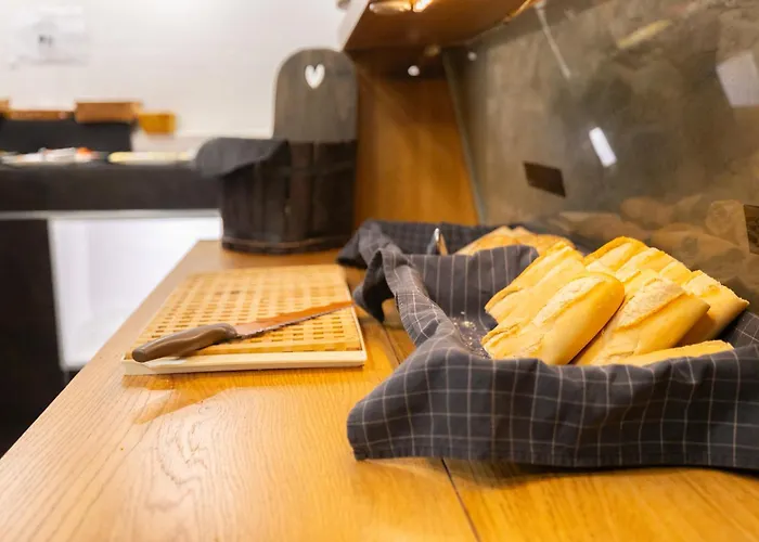 ピラール プラザ 3* サラゴサ